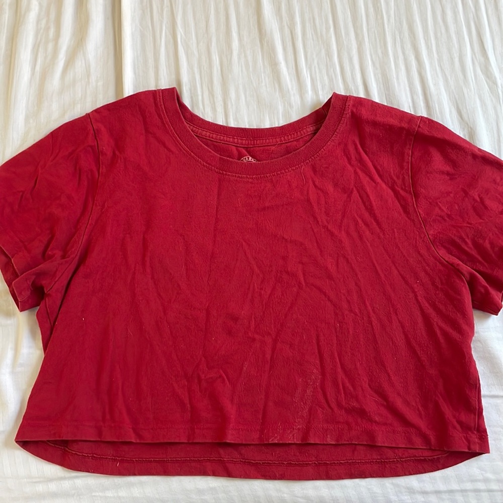 Basic Red Cropped Tee